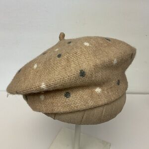 THE ACCESSORY COLLECTIVE KNIT BERET DOT PATTERN ON TAN OS NWOT